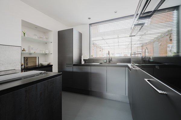 Medium property photo - Snoekenveen 862, 3205 CZ Spijkenisse